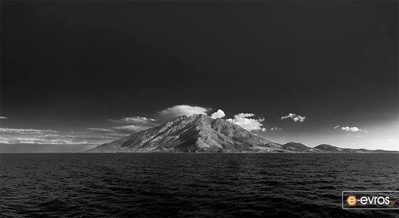 Η Σαμοθράκη, μετά από 458 χρόνια στυγνής σκλαβιάς, απελευθερώνεται από τον ένδοξο ελληνικό στόλο στις 19 Οκτωβρίου 1912.